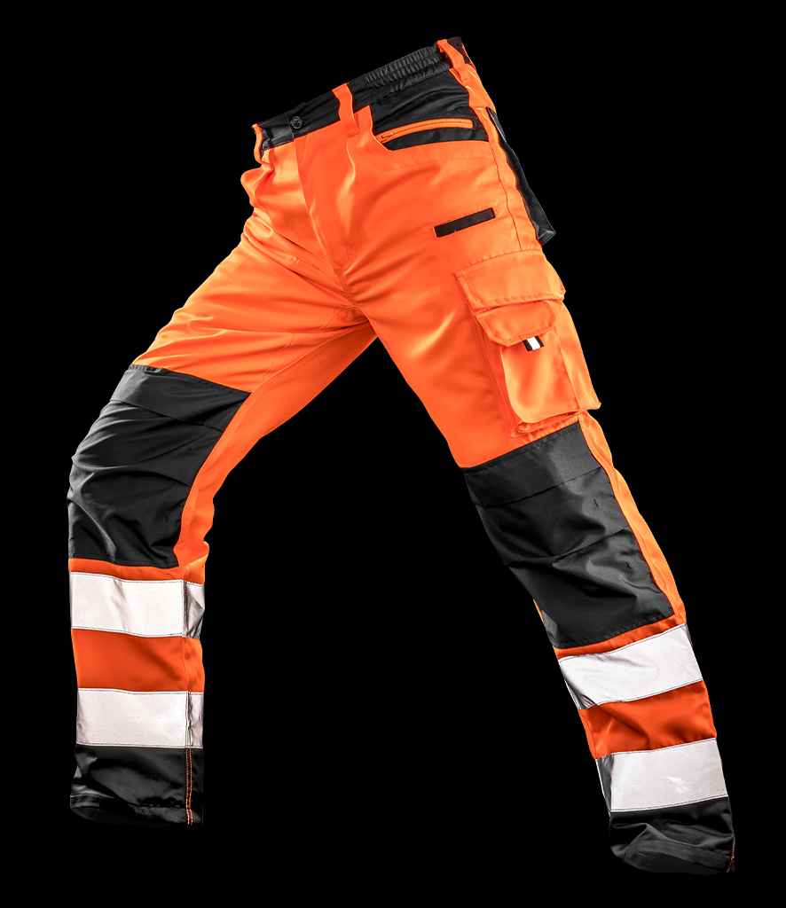 RS32720FLO20MODEL20120HERO.jpg